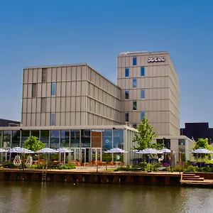 4* Szálloda Yotel